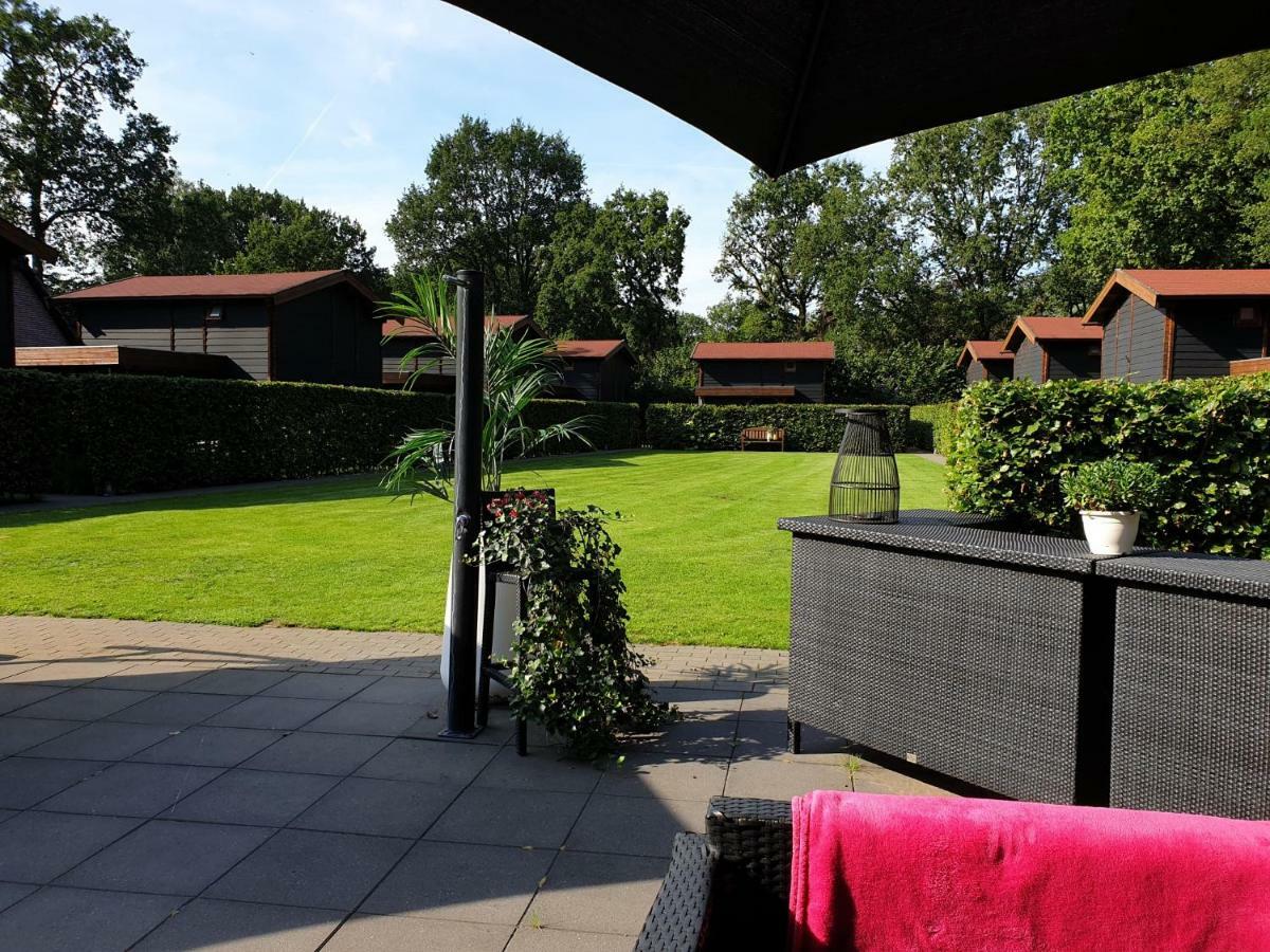 De Eikensingel Hotel Uddel Bagian luar foto